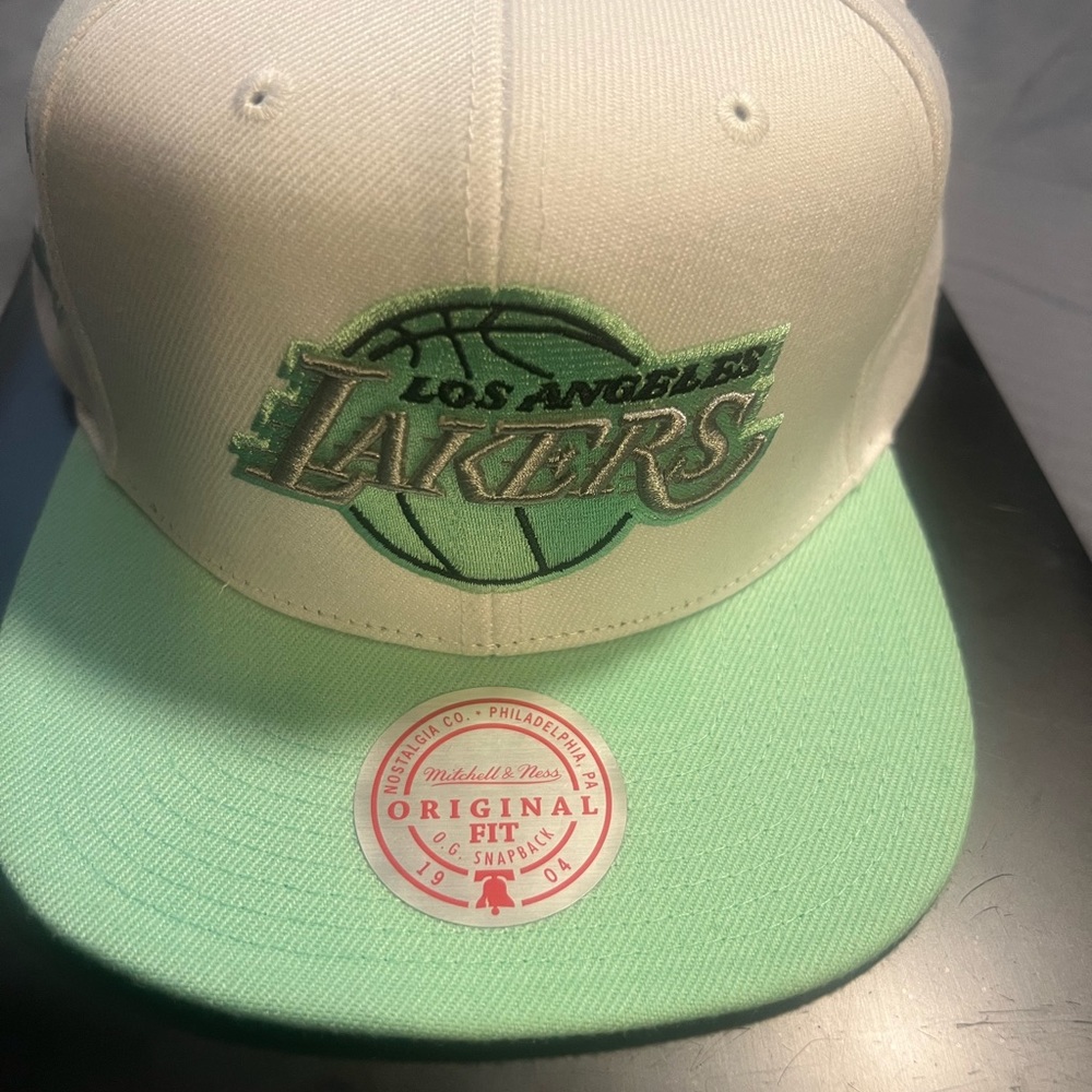 Mitchell & Ness Lakers Snapback Hat (Mint Green and white)